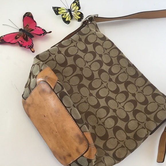 Coach Tan Signature Logo Shoulder Bag - Picture 4 of 5